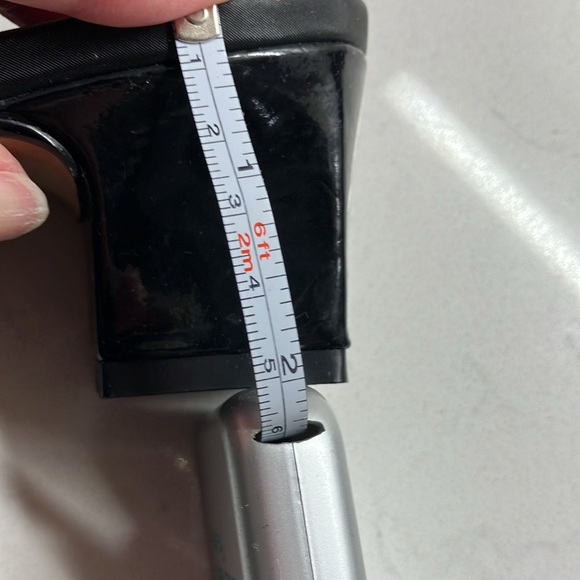 Black heels by Life Stride. - Picture 7 of 7